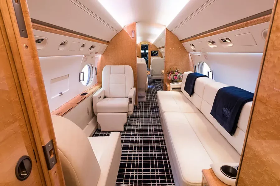 Large 12+ seater