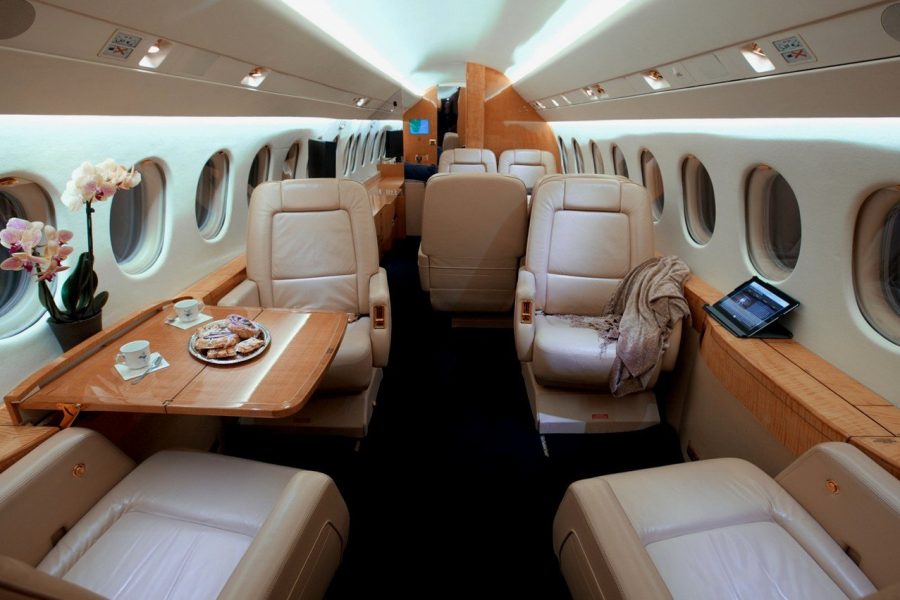 Medium 8-12 seater